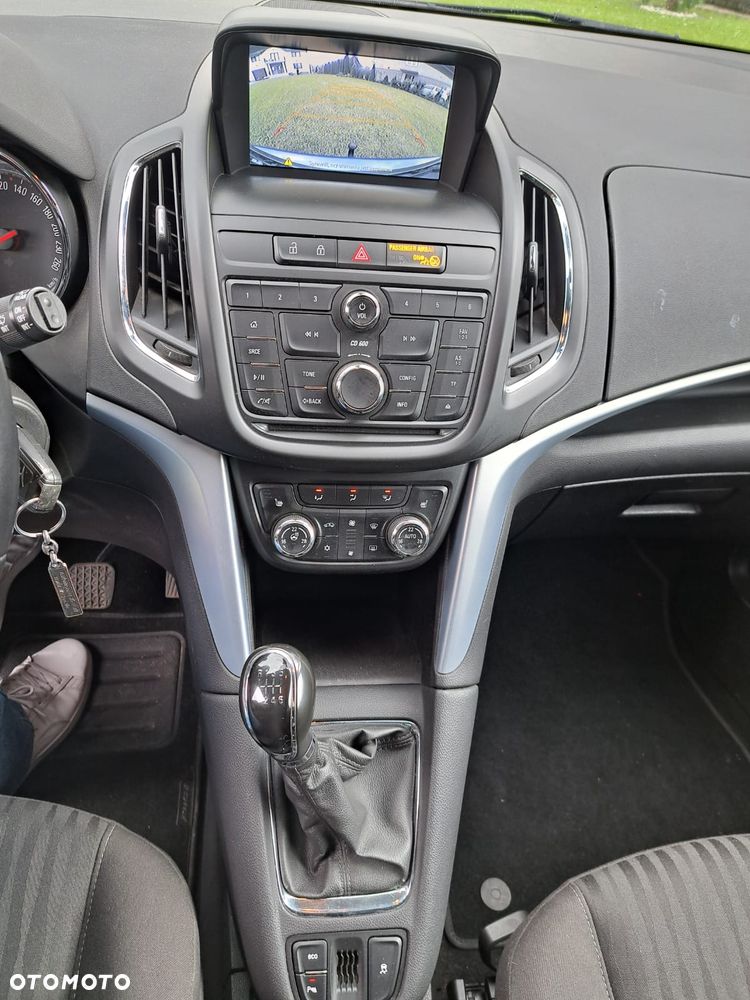 Opel Zafira - 13
