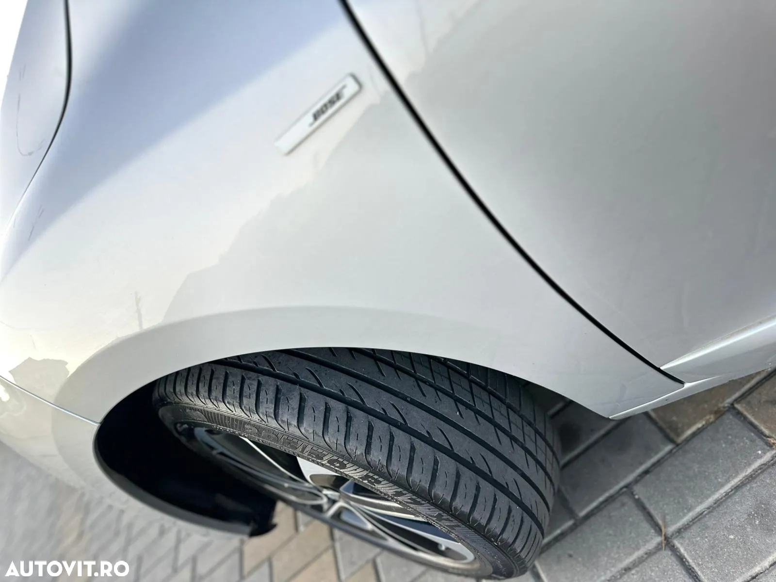 Renault Megane ENERGY dCi 110 Start & Stop Bose Edition - 4