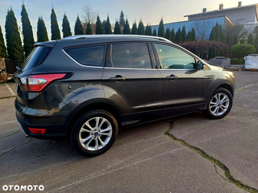Ford Kuga 1.5 EcoBoost 2x4 Titanium - 9