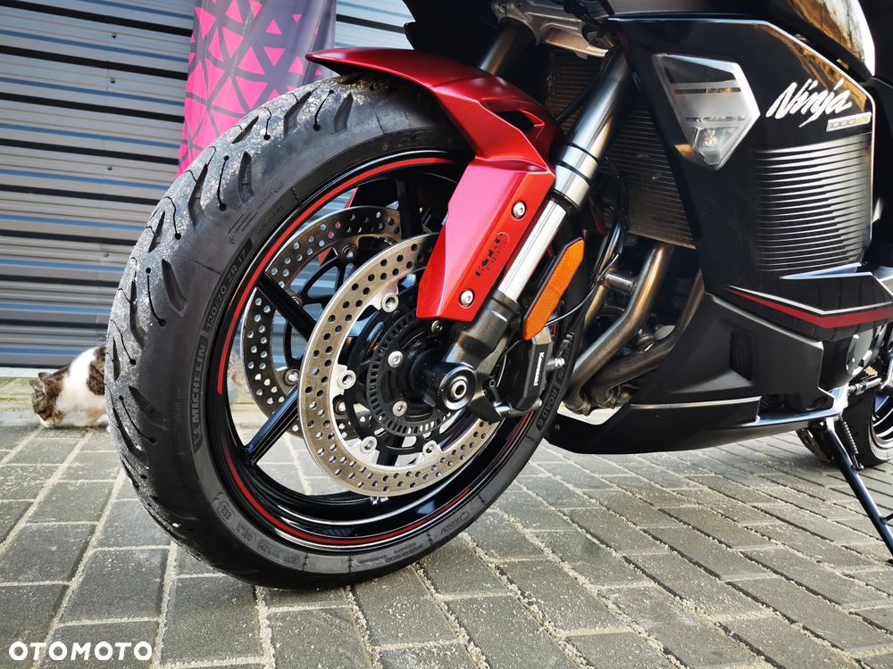 Kawasaki Ninja 1000 SX - 24