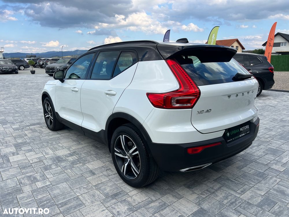 Volvo XC 40 D4 AWD Geartronic R-Design - 8