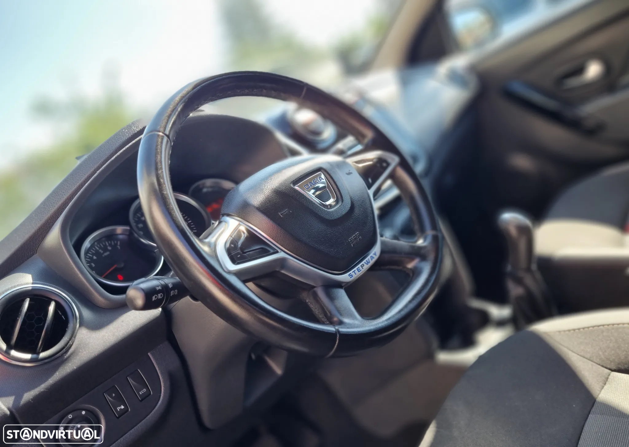 Dacia Sandero - 16