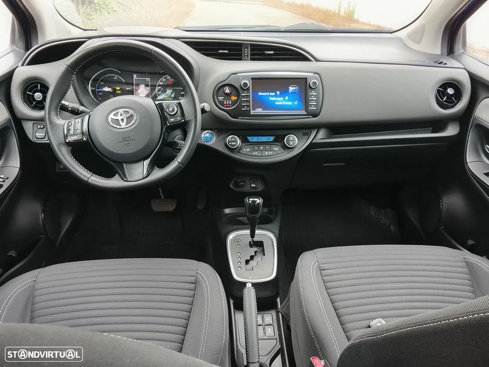 Toyota Yaris 1.5 HSD Comfort+P.Style - 12