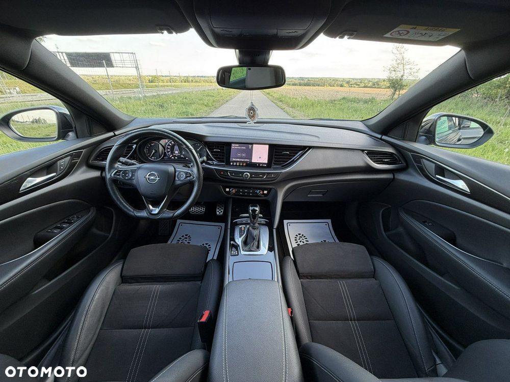 Opel Insignia - 16