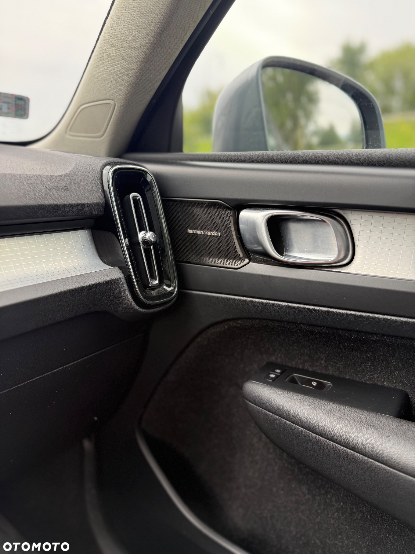 Volvo XC 40 D4 AWD Momentum - 3