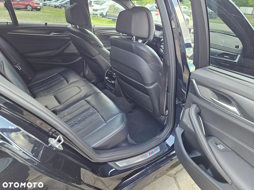 BMW Seria 5 545e xDrive M Sport sport - 11