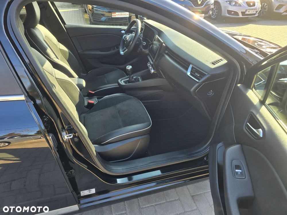 Renault Clio - 11