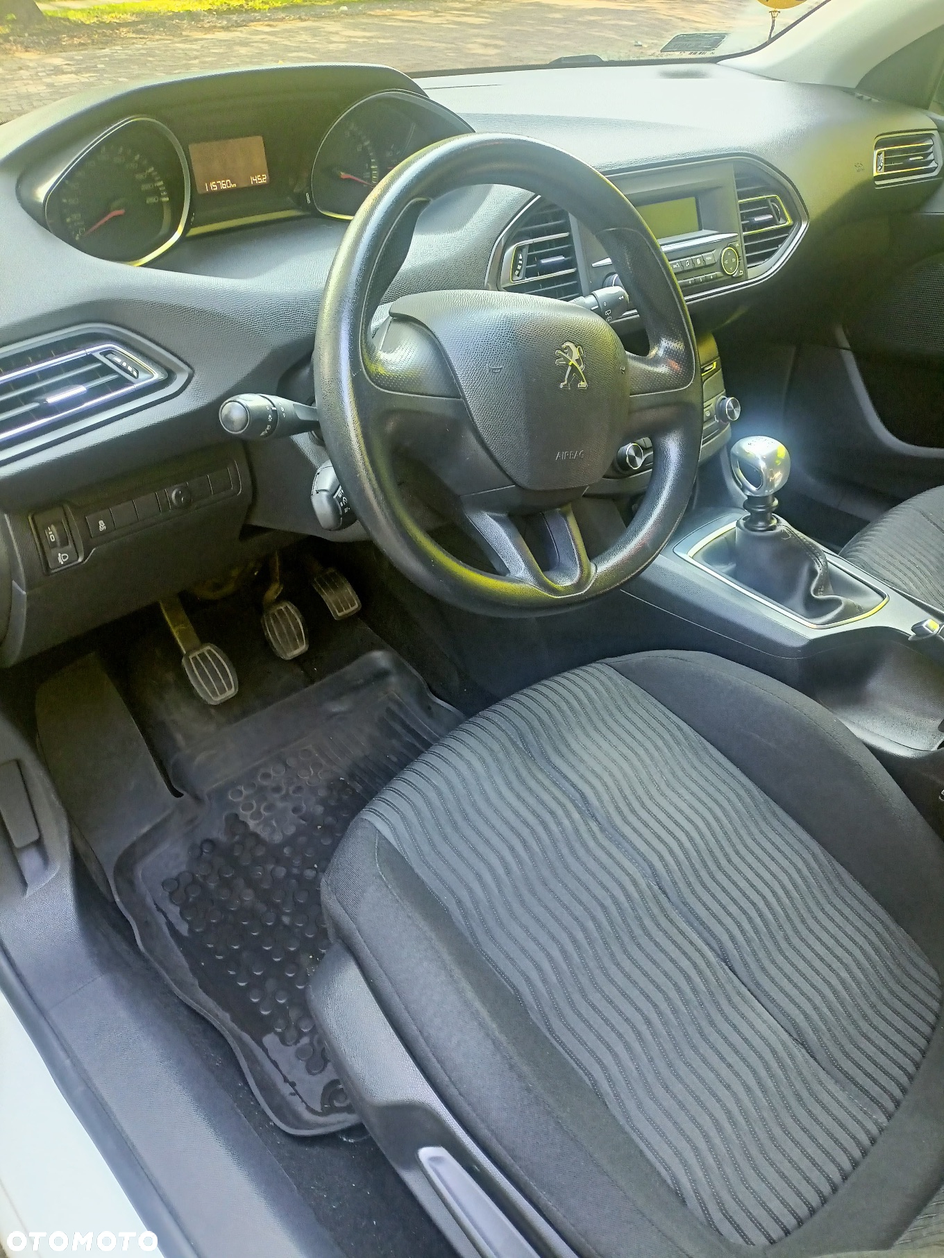 Peugeot 308 1.6 THP Allure - 10