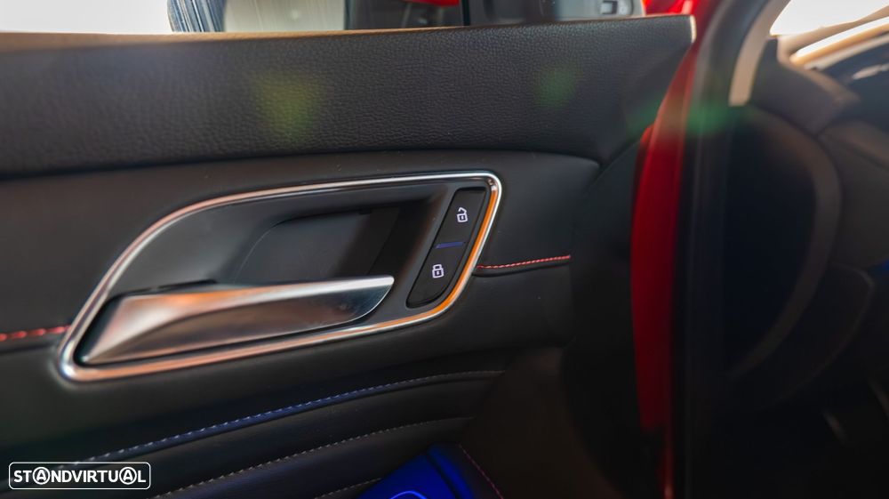 MG EHS 1.5 T-GDI Plug-in Hybrid Luxury - 15