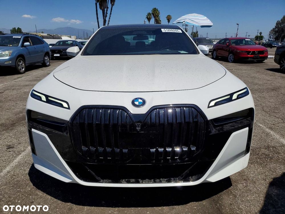 BMW Seria 7 740i - 6
