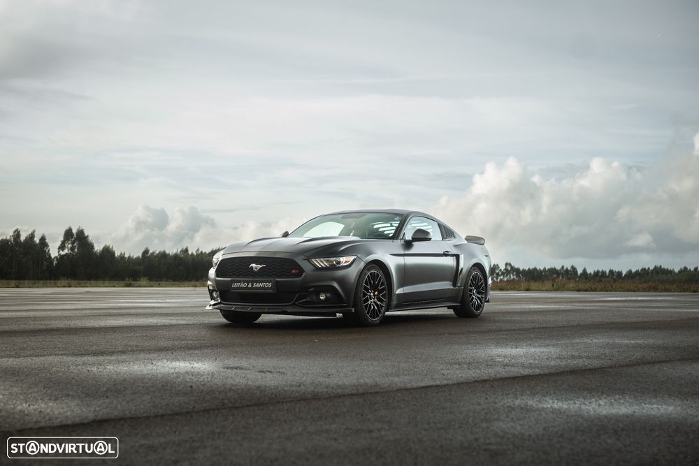 Ford Mustang 2.3 Eco Boost - 25