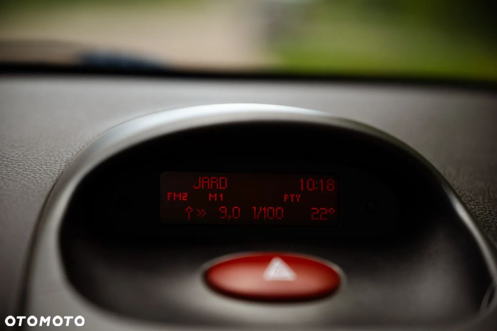Peugeot 206 CC 1.6 - 13
