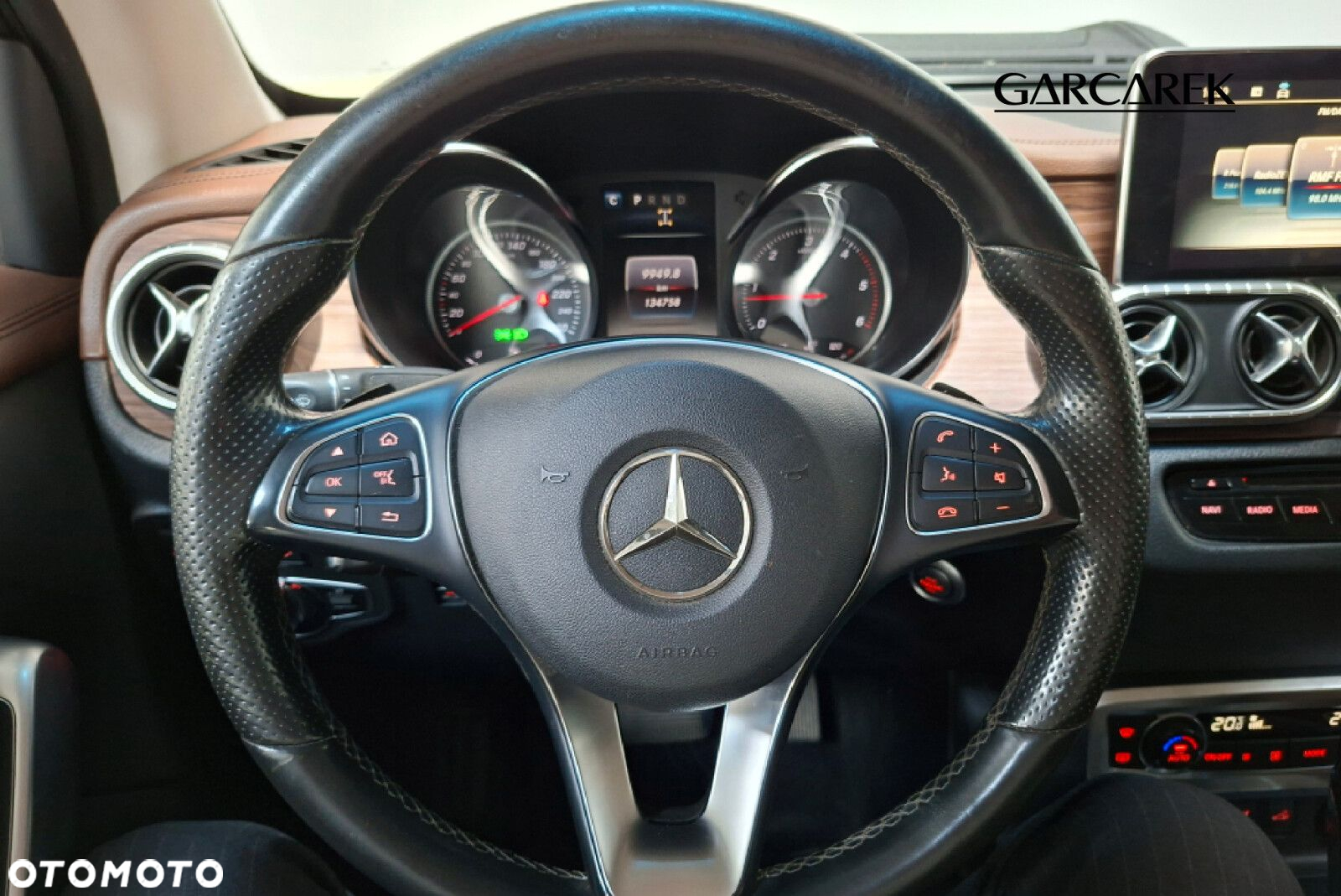 Mercedes-Benz Klasa X - 14