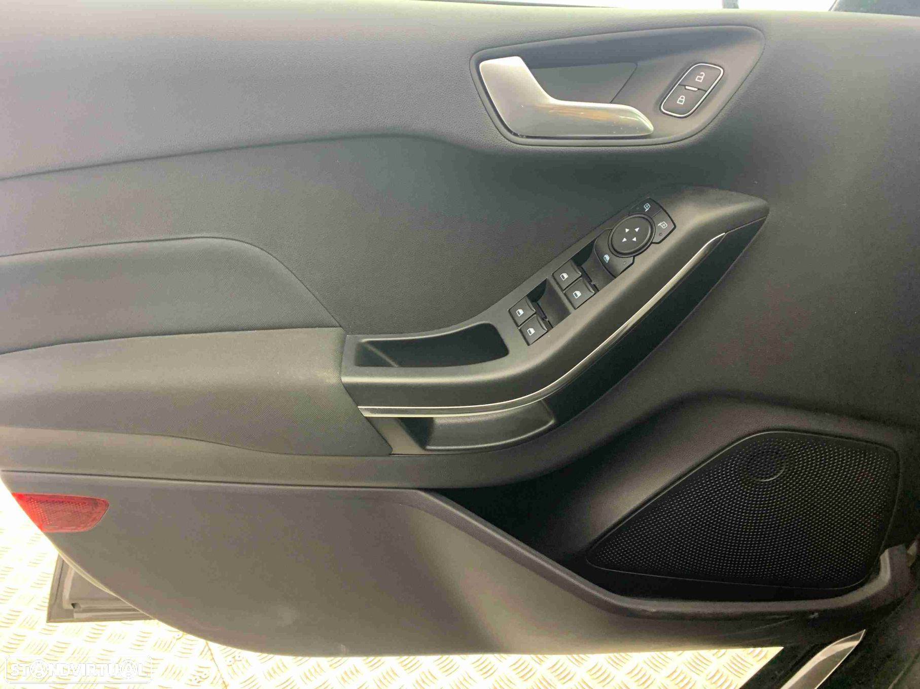 Ford Fiesta 1.0 EcoBoost ST-Line - 10
