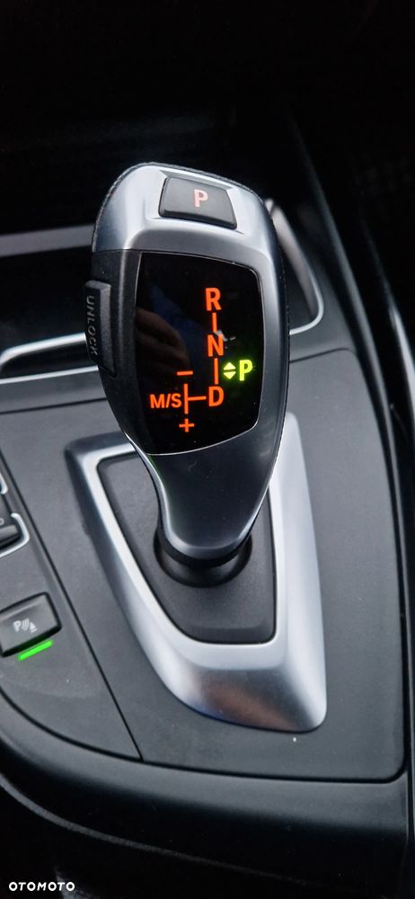 BMW Seria 1 118d Edition Metropolitan - 13