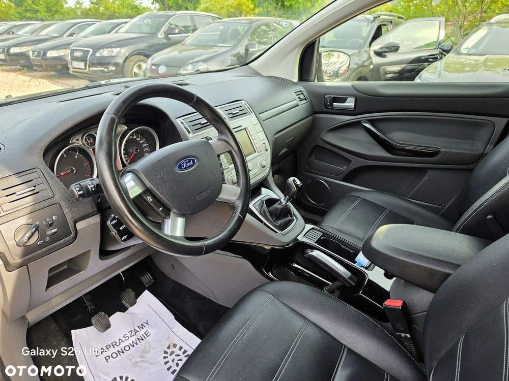 Ford Kuga 2.0 TDCi 4x4 Titanium - 25