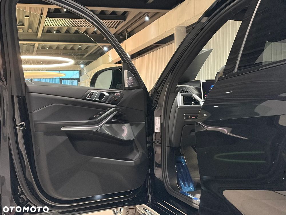 BMW X7 - 10