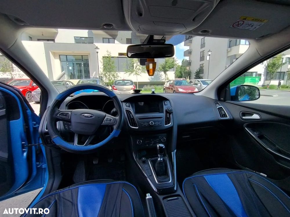 Ford Focus - 7