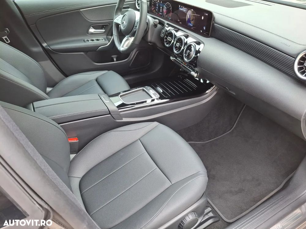 Mercedes-Benz CLA 200 7G-DCT Progressive Line Advanced - 10