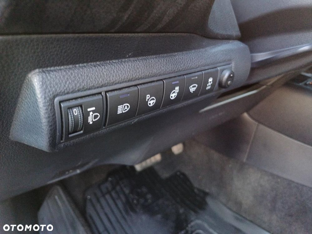 Toyota Corolla 1.8 Hybrid GPF Executive - 24