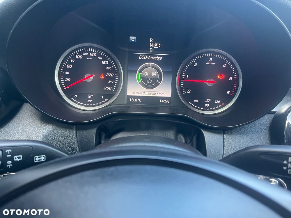 Mercedes-Benz Klasa C 220 (BlueTEC) d T 7G-TRONIC - 28