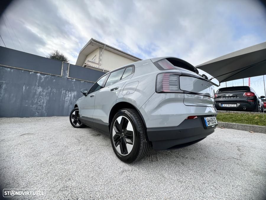Volvo EX30 69 kWh Single Motor Extended Range Core - 16