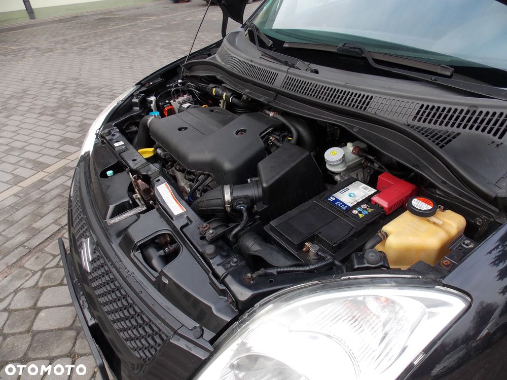 Suzuki Swift 1.3 DDiS Comfort - 27