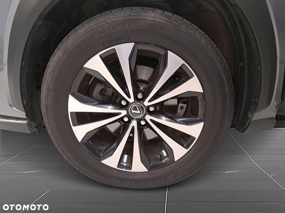 Lexus NX 300 F Impression AWD - 26