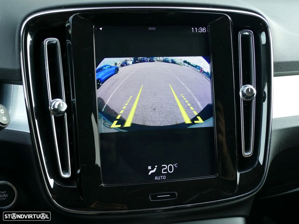 Volvo XC 40 2.0 D3 Momentum Geartronic - 29