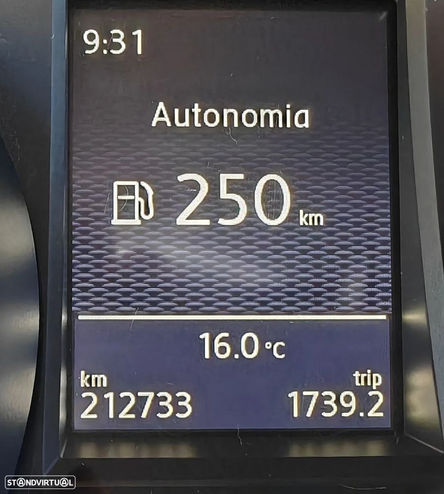 VW Golf 2.0 TDI GTD - 8