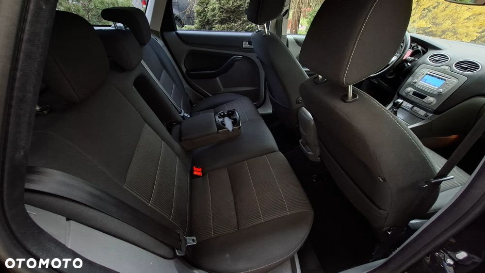 Ford Focus 2.0 16V Titanium - 17