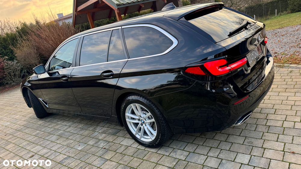 BMW Seria 5 520d Luxury Line - 8