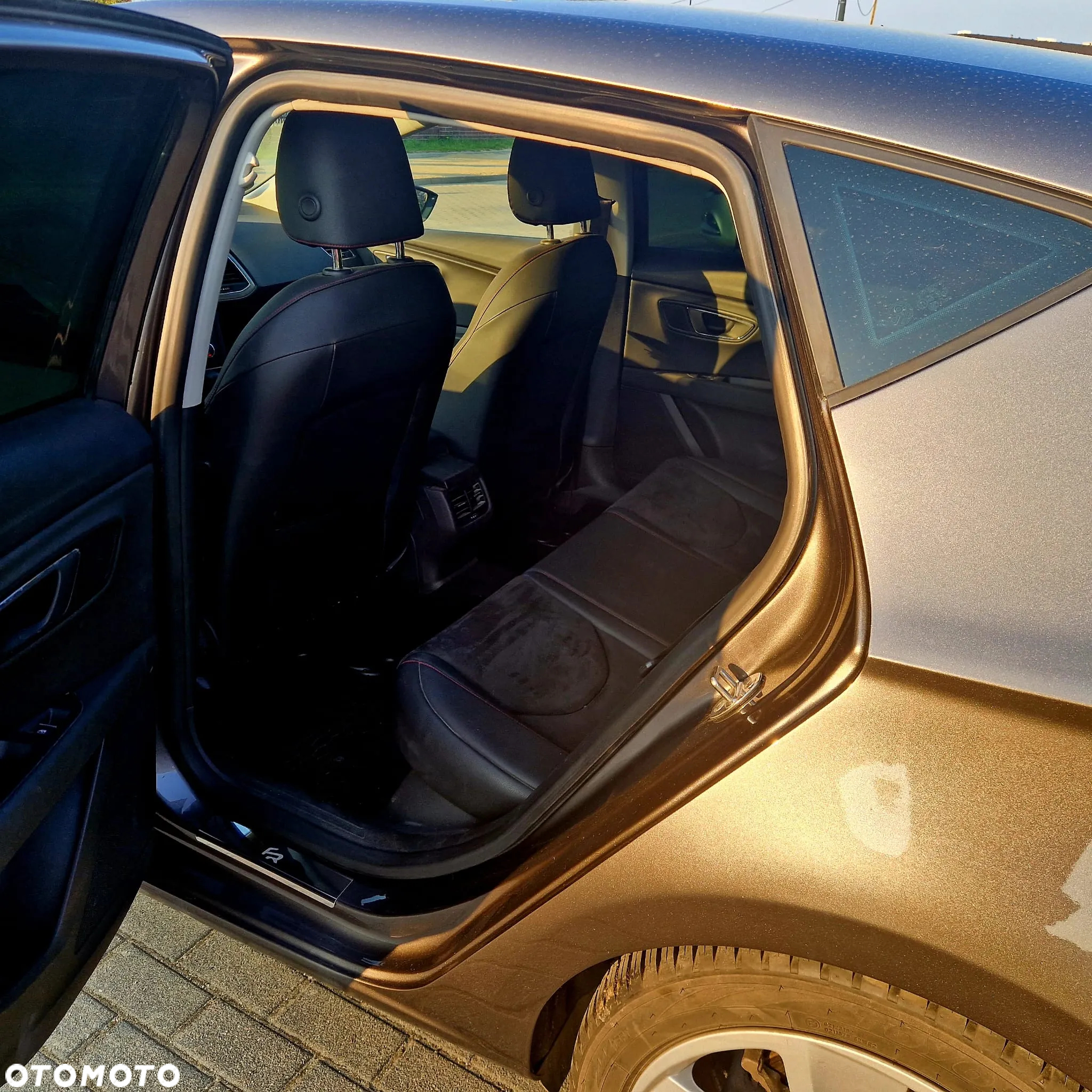 Seat Leon 2.0 TDI DPF Start&Stop DSG FR - 5