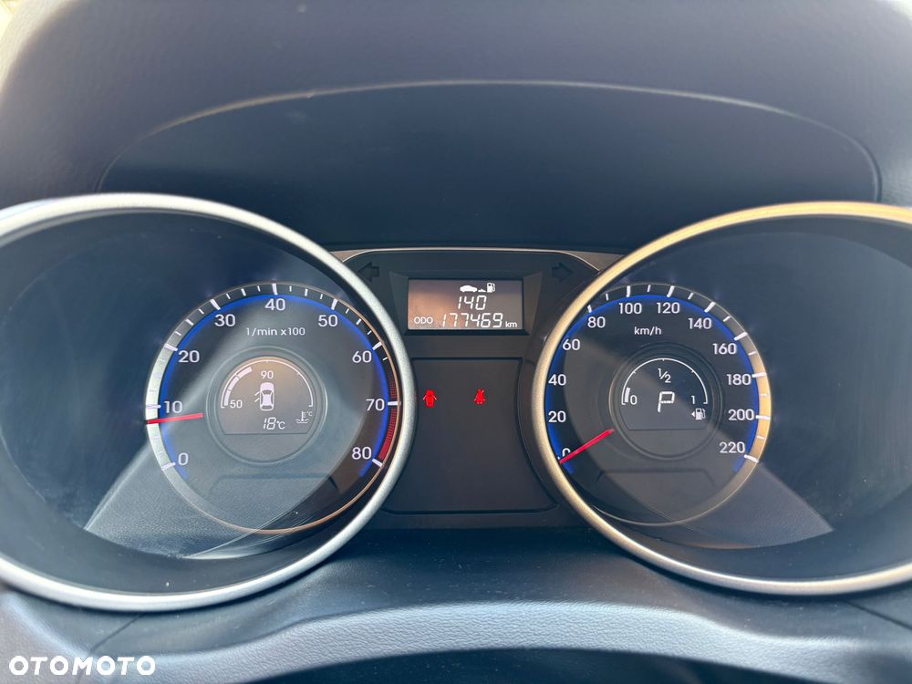 Hyundai ix35 2.0 GDI Premium 4WD - 18