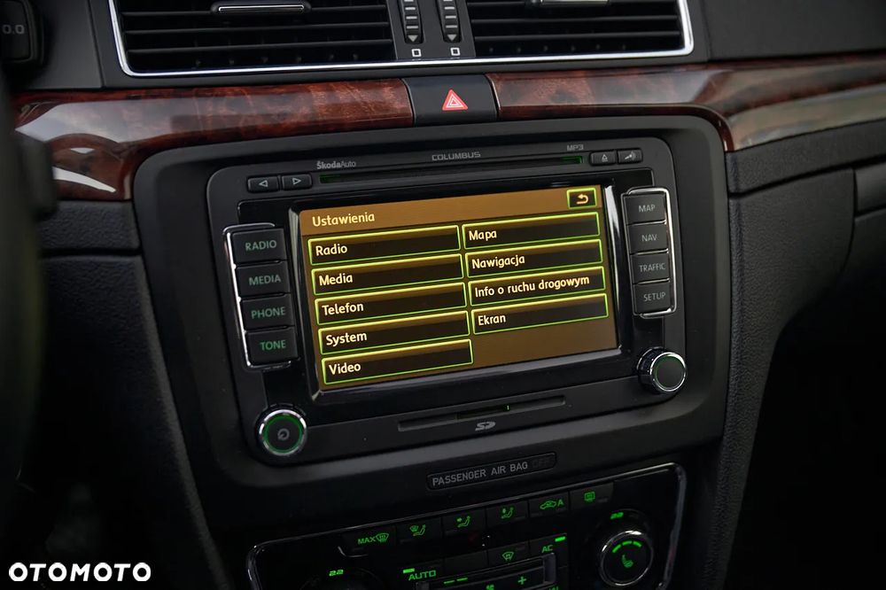 Skoda Superb 2.0 TDI Platinum - 35