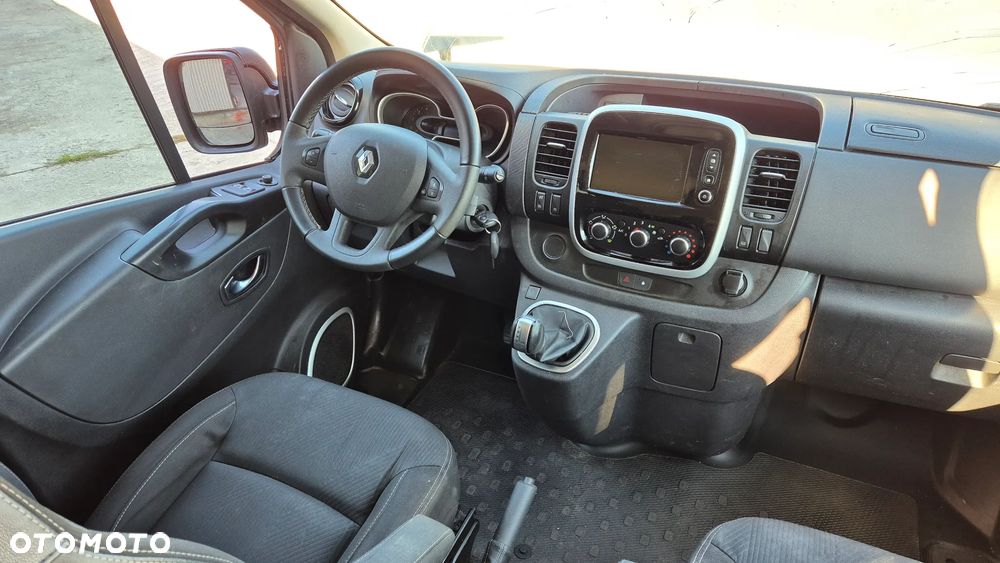 Renault Trafic Grand 2.0 dCi EDC - 18