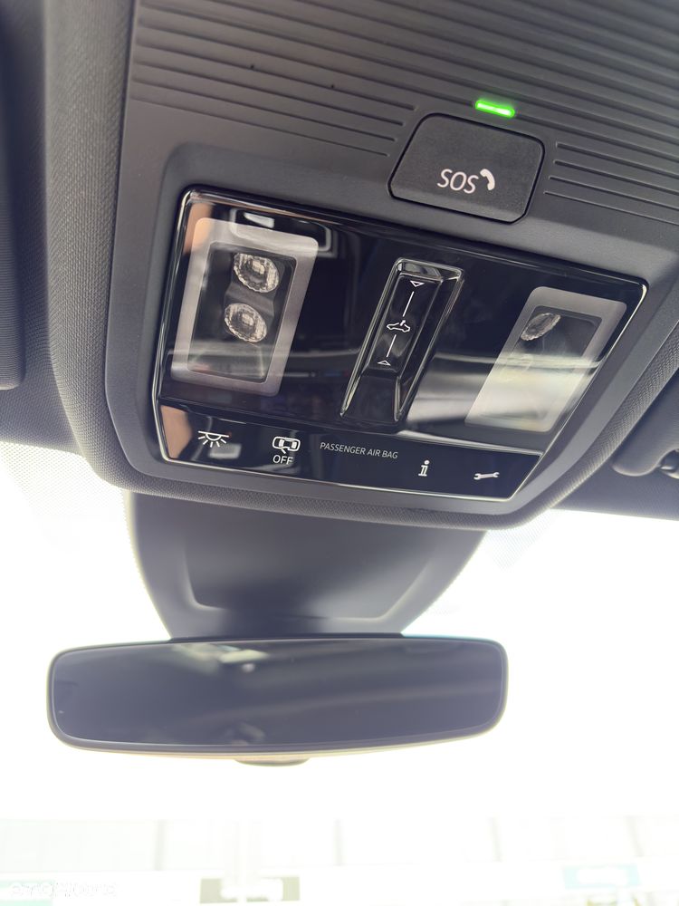 Volkswagen Golf 1.5 eTSI mHEV R-Line DSG - 21