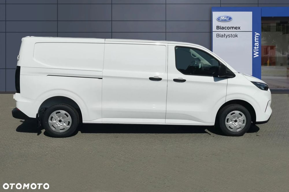 Ford TRANSIT CUSTOM - 8