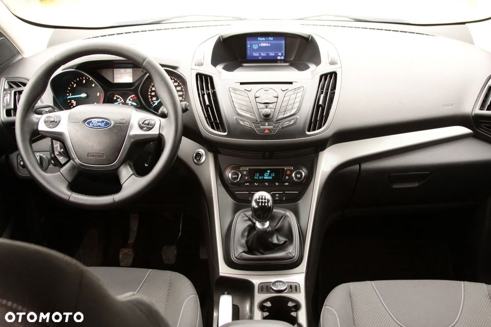 Ford Kuga 2.0 TDCi 2x4 Titanium - 11