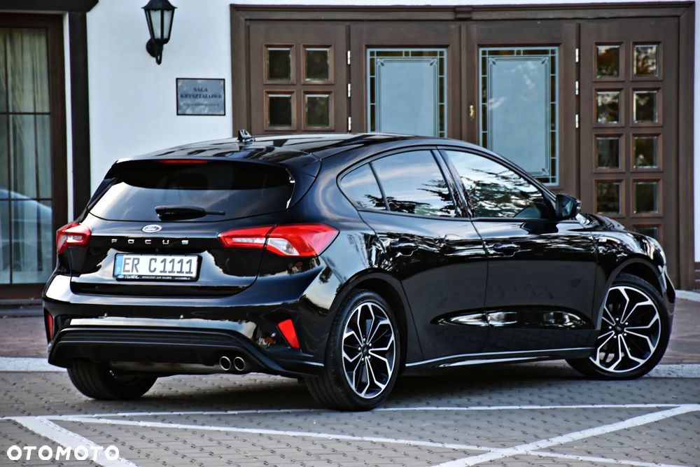 Ford Focus 1.0 EcoBoost STart-Stopp-System ST-LINE X - 24