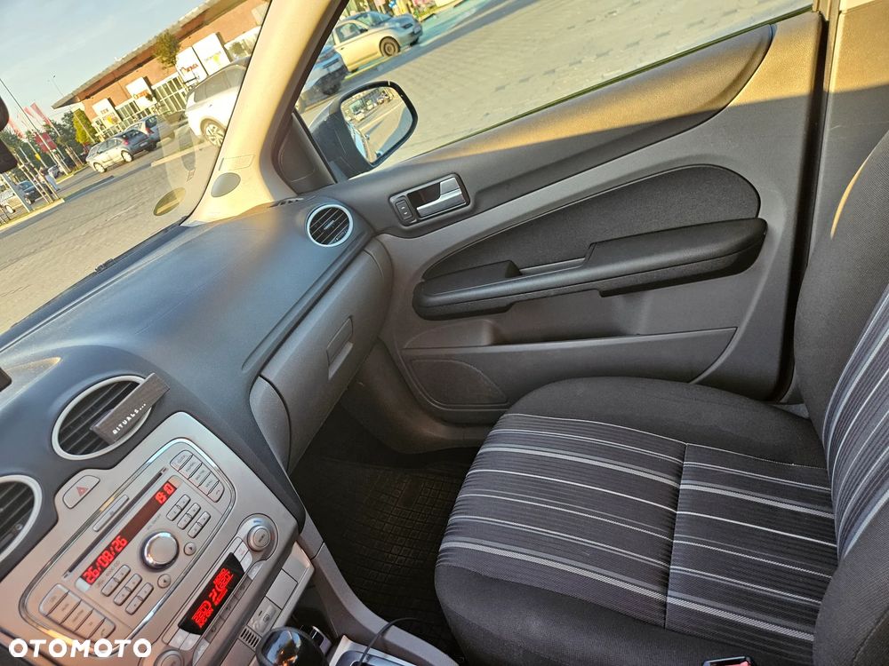 Ford Focus - 12