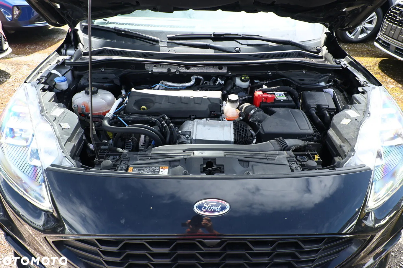 Ford Kuga - 12