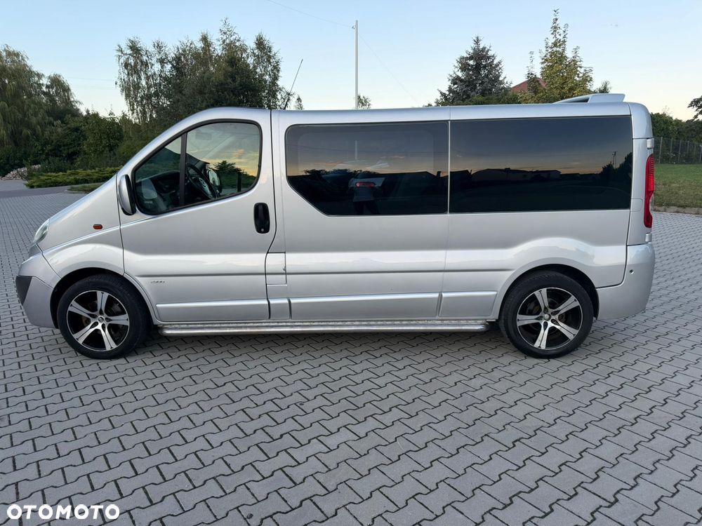 Opel VIVARO L2H1 Długi Klima Elektryka Tempomat Dubel Kabina Brygadówka Rury Serwis - 15