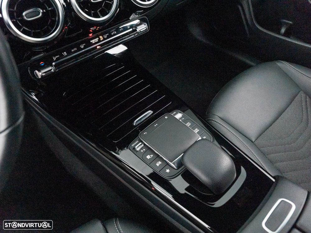 Mercedes-Benz CLA 250 e Shooting Brake Style Plus - 26