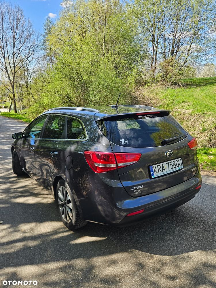 Kia Ceed 1.6 CRDi L - 12