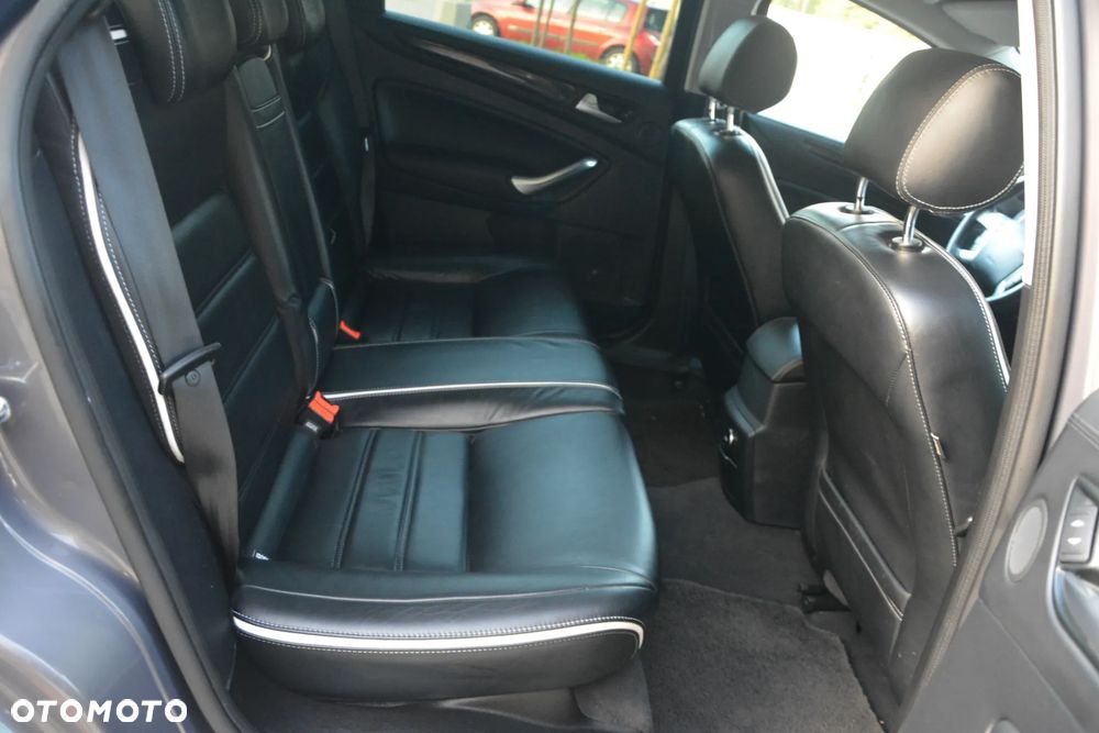 Ford Mondeo 2.0 TDCI Titanium - 27