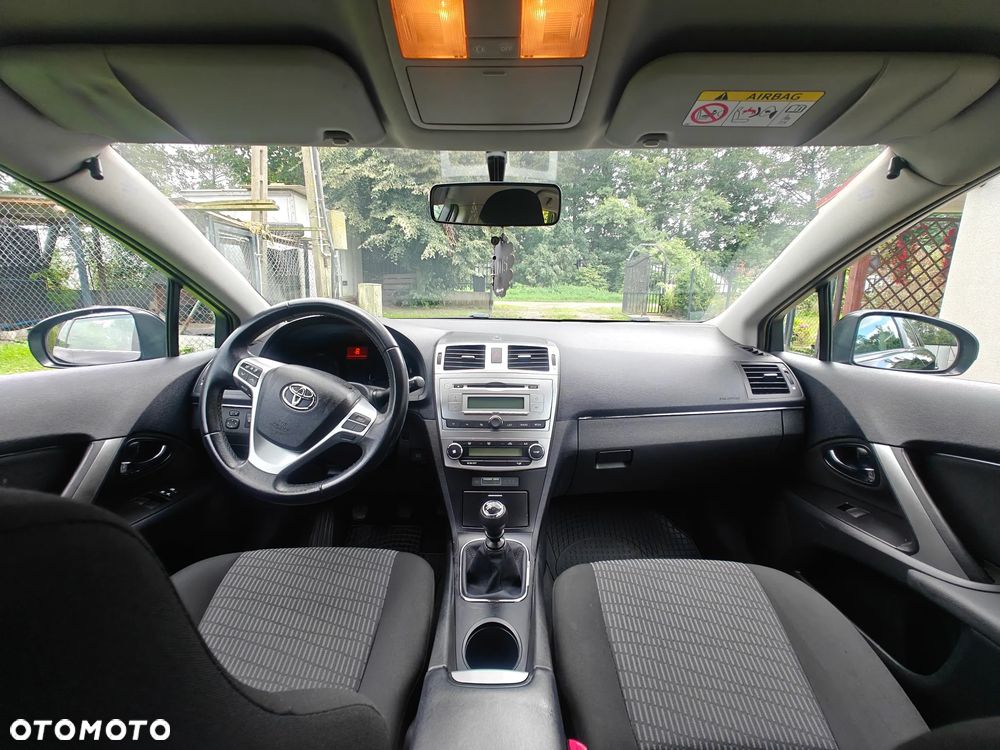 Toyota Avensis 2.0 D-4D Active - 9