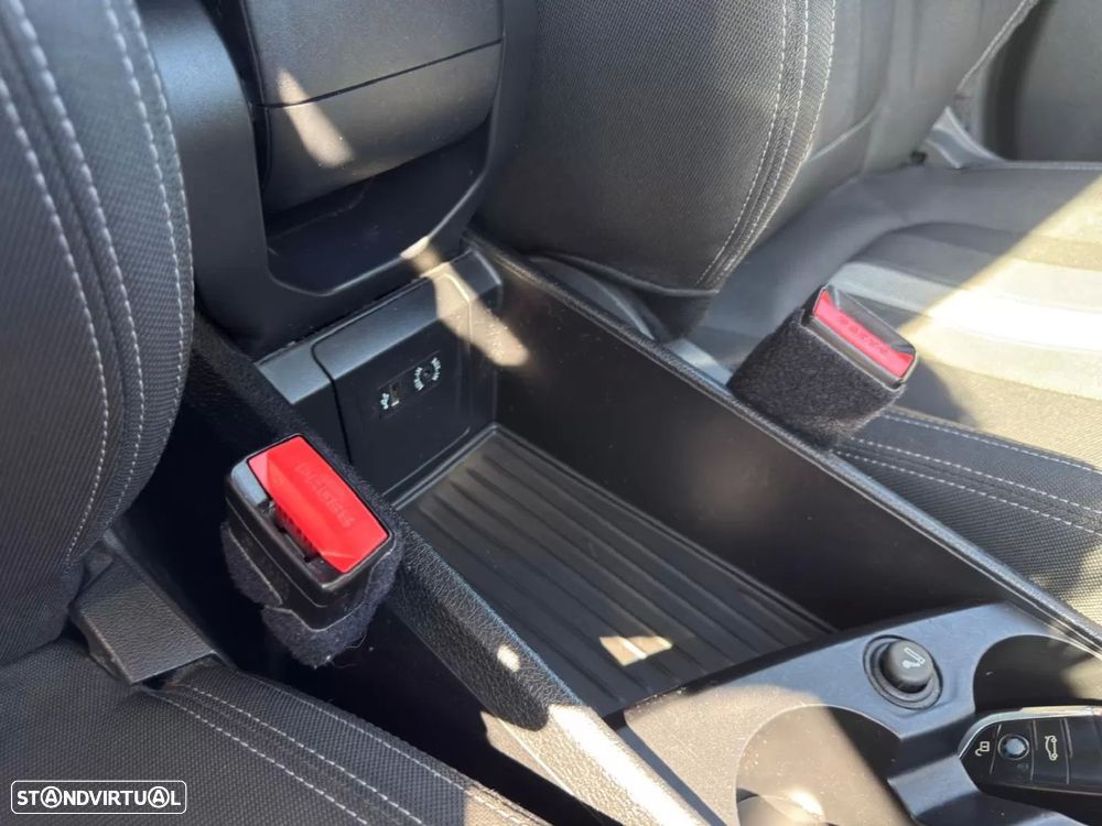 BMW 216 Gran Tourer d 7L Advantage - 17