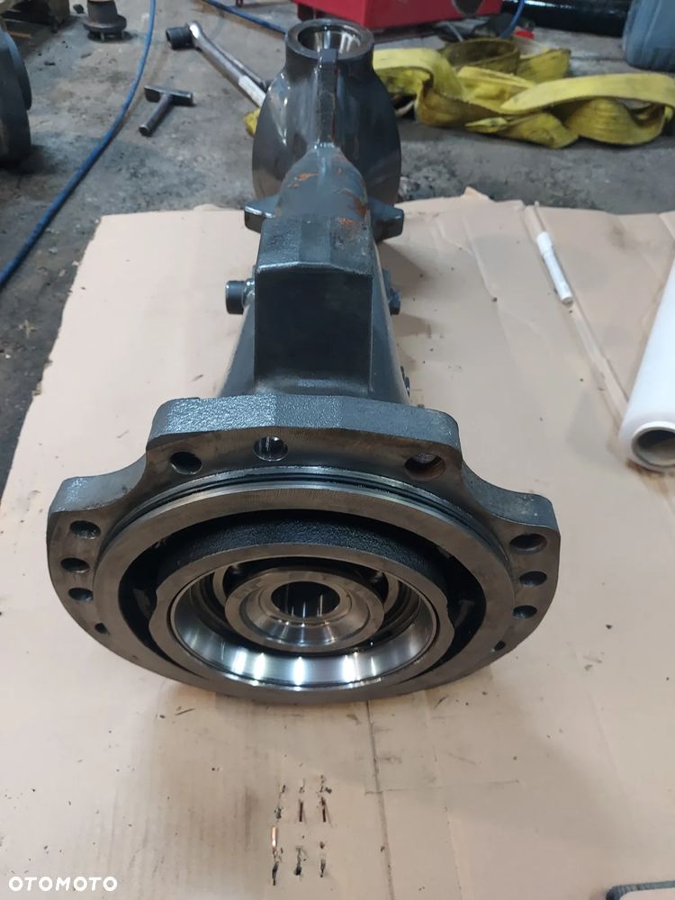 Obudowa prawa osi przedniej 755/10146007 10155059/A VALTRA Q305S 2024R - 3