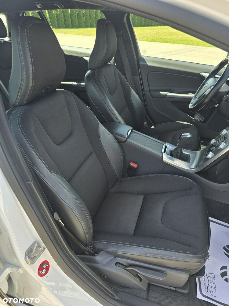 Volvo V60 - 23